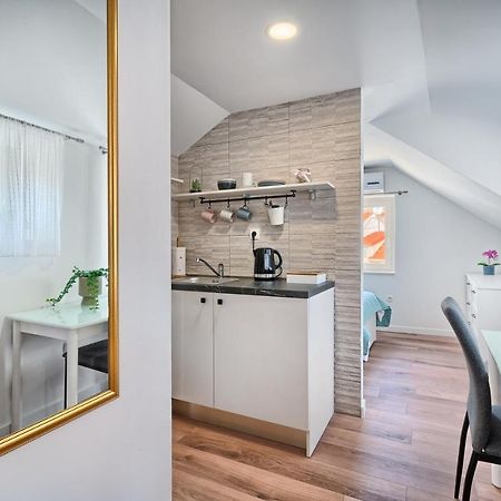 Loft Rooms Split Luaran gambar