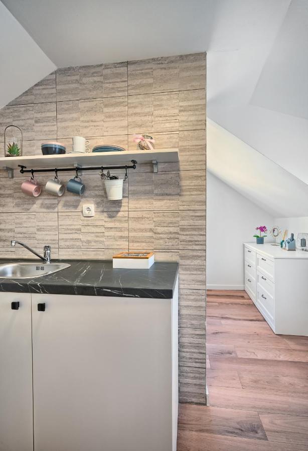 Loft Rooms Split Luaran gambar
