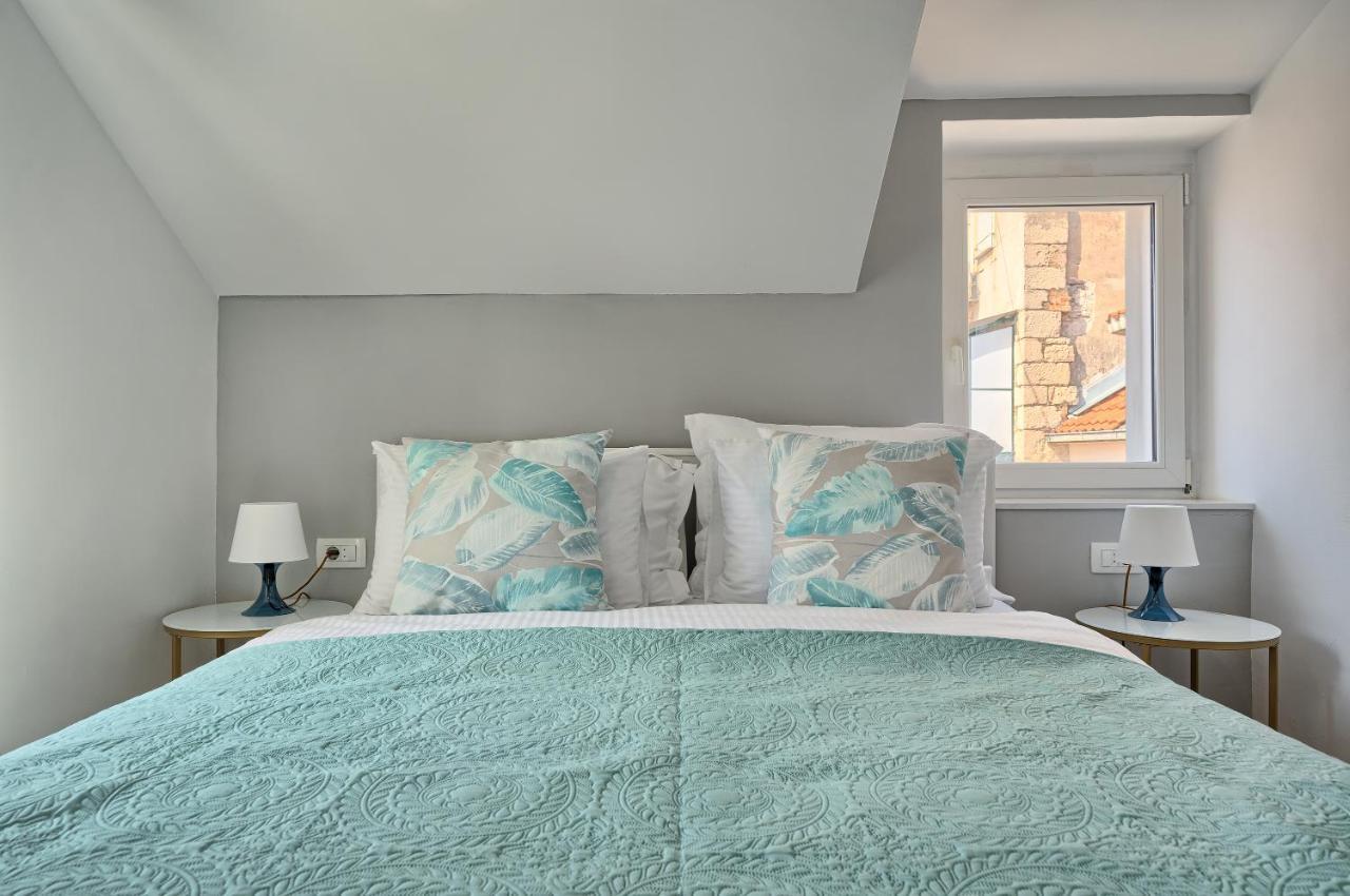 Loft Rooms Split Luaran gambar
