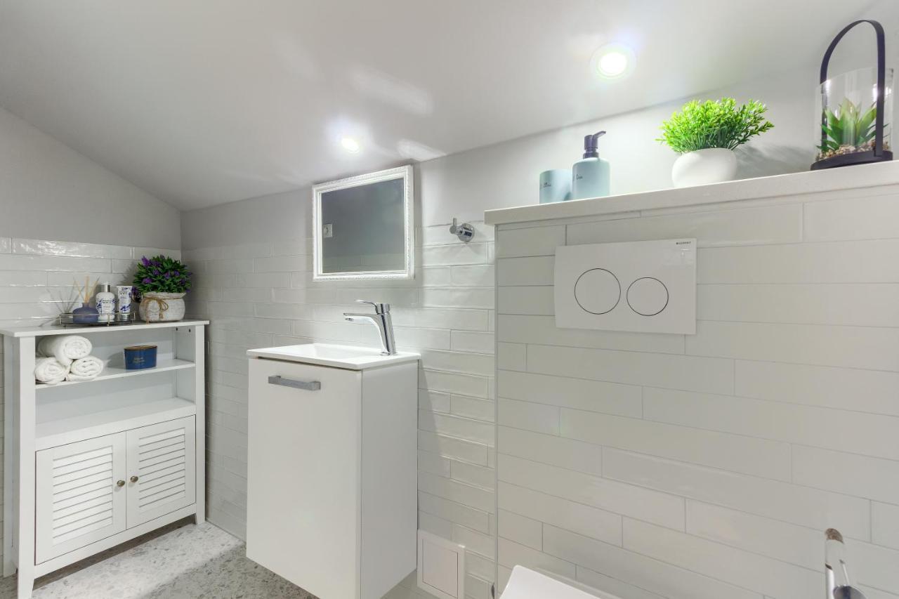 Loft Rooms Split Luaran gambar