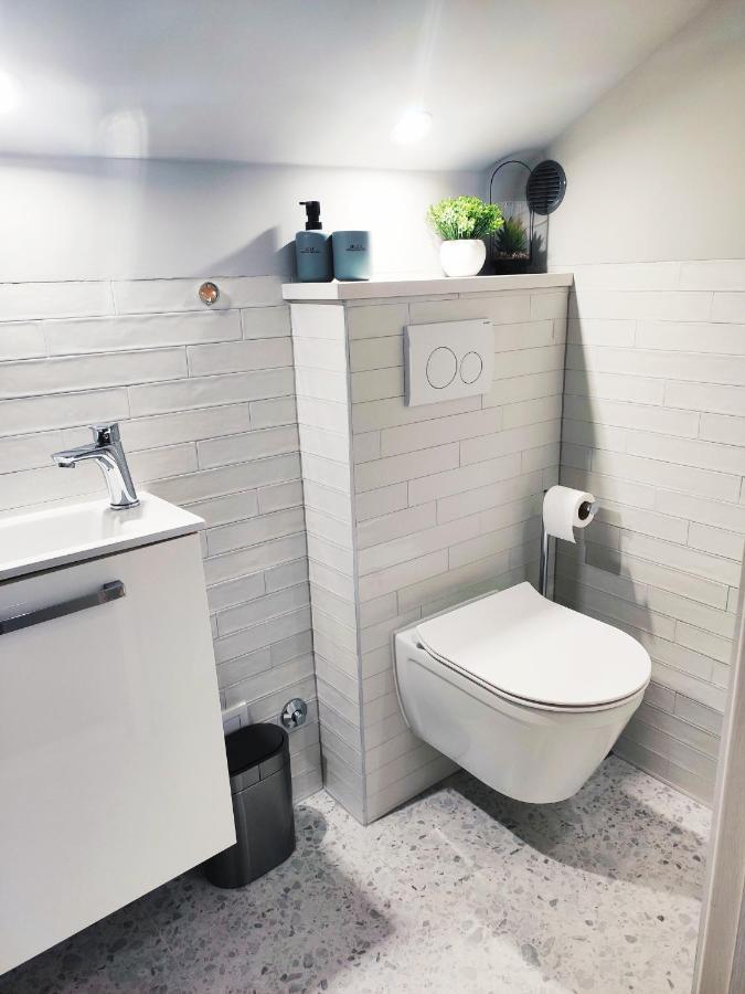 Loft Rooms Split Luaran gambar
